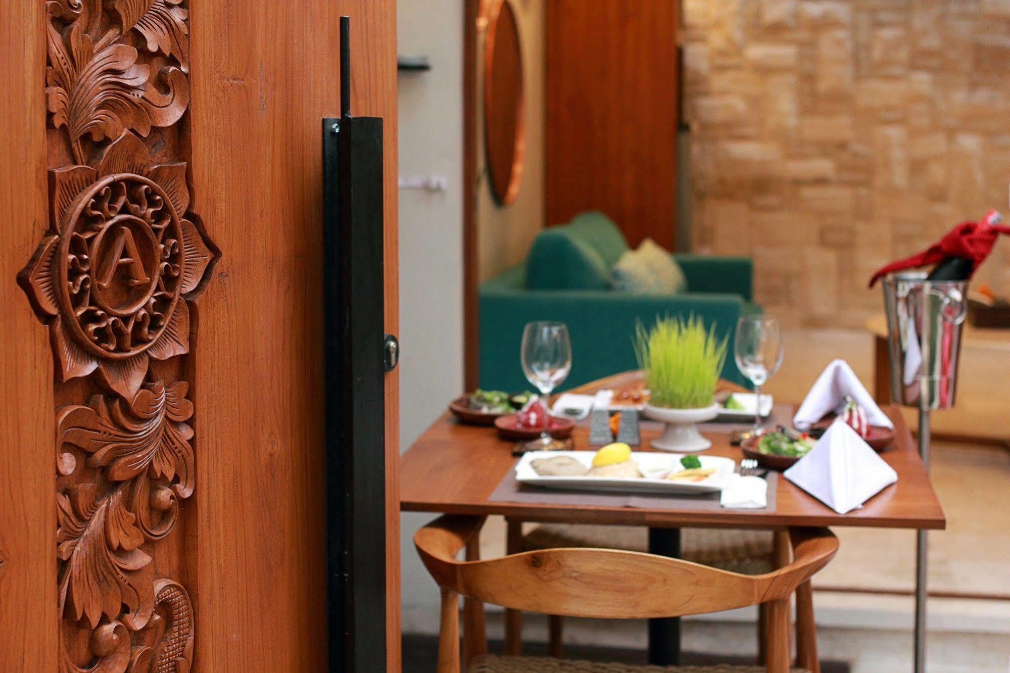 Aksari Villa Seminyak  Bagian luar foto